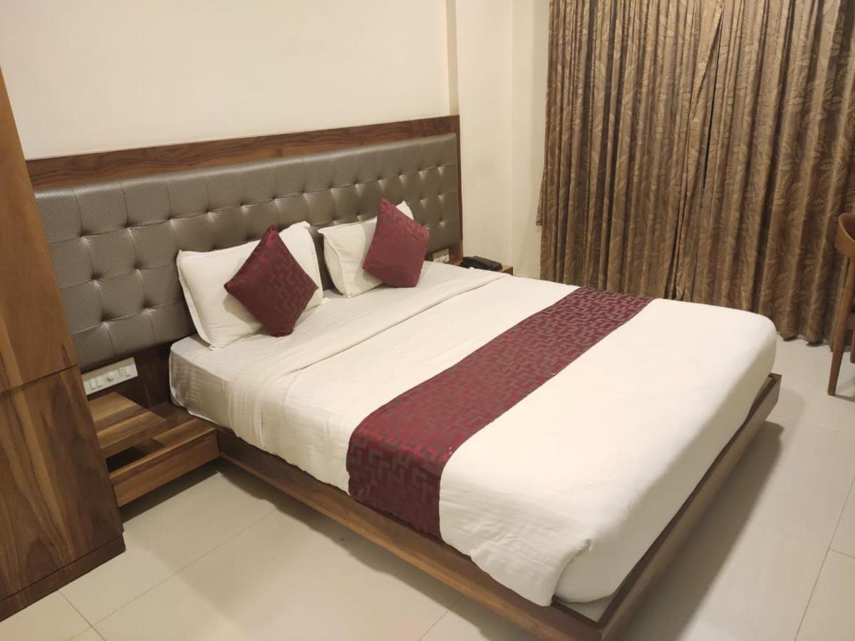 Hotel Powai Comfort ムンバイ エクステリア 写真