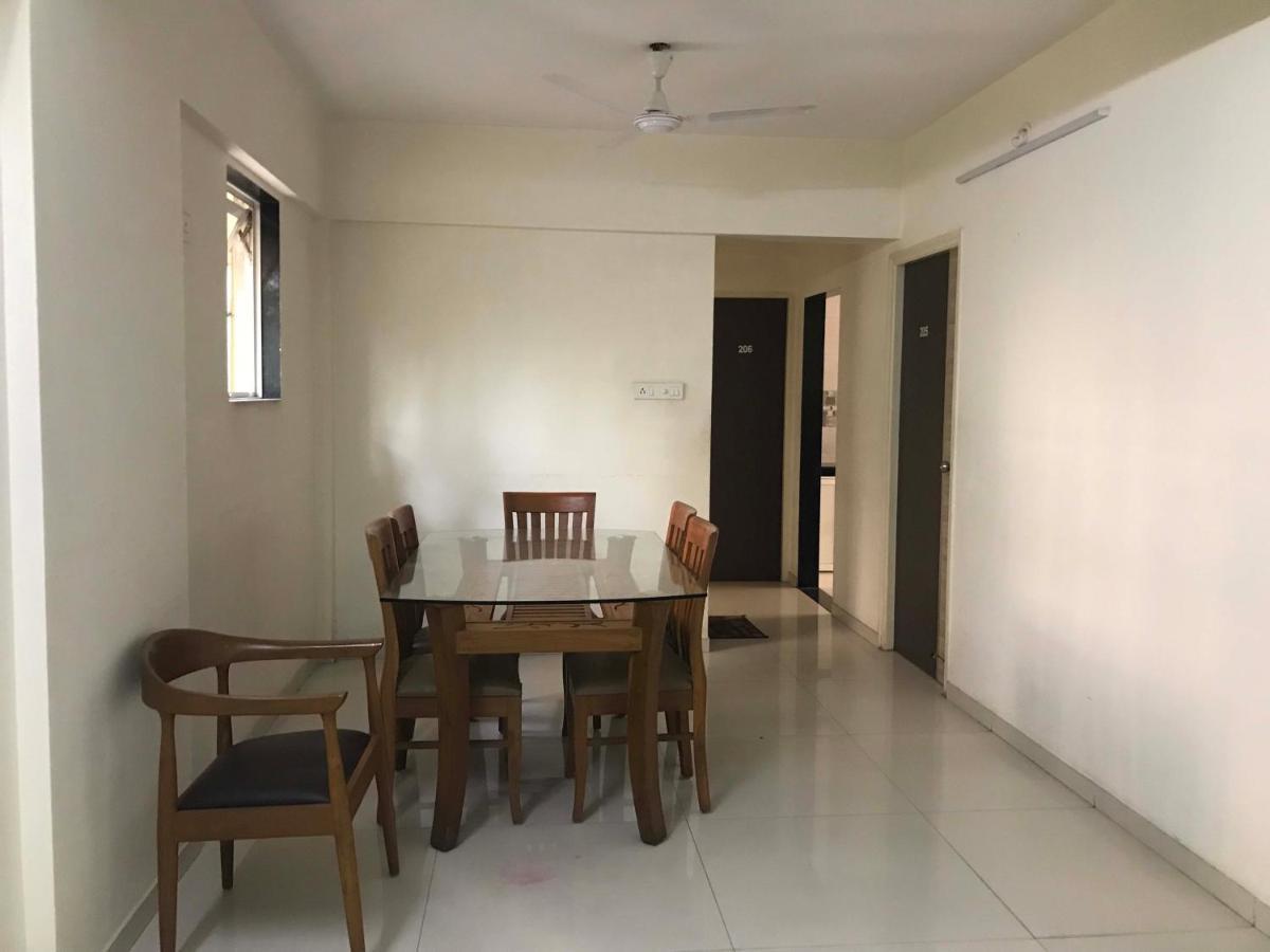 Hotel Powai Comfort ムンバイ エクステリア 写真
